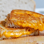 THE PERFECT GRILLED CHEESE SANDWICH